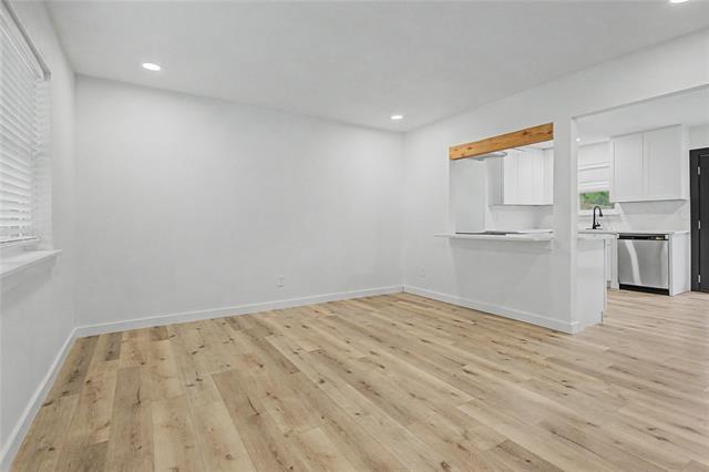 Foto del edificio - 502 Rogers Way