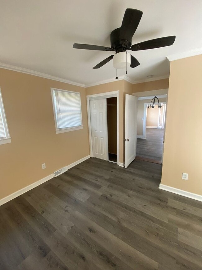 Building Photo - Mobley