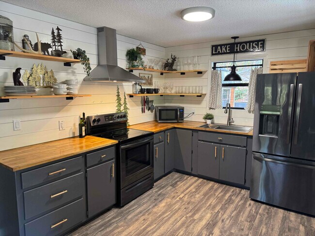 Foto del edificio - 919 Woodland Dr
