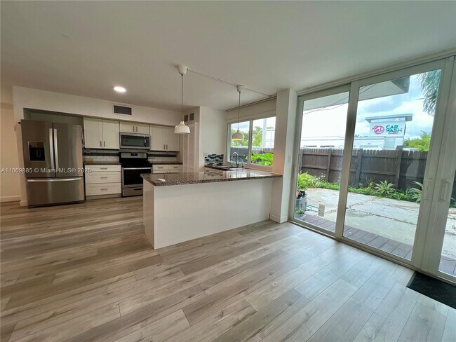 Foto del edificio - 7133 SW 109th Ct