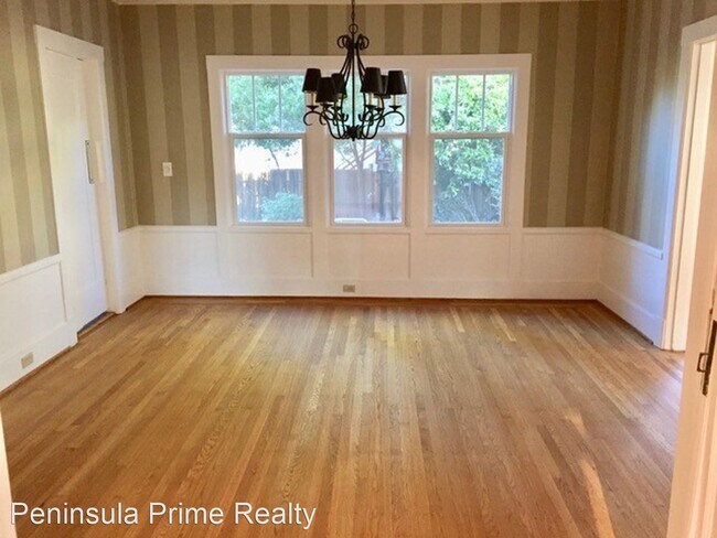 Building Photo - 3 br, 2 bath House - 1320 Balboa Avenue