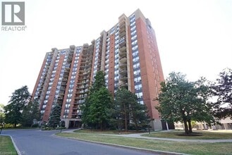 Building Photo - 50 Mississauga Vly Blvd