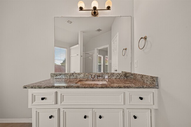 Foto del edificio - 12819 Wisteria Park Dr