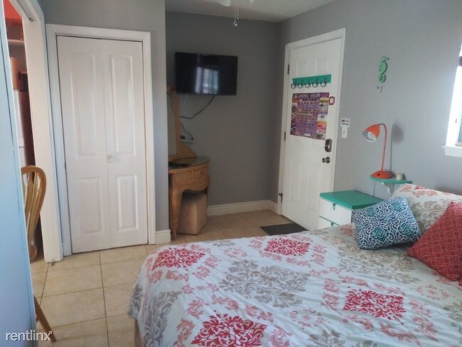 Foto del edificio - 1 br, 1 bath Condo - 12 g st 53 Unit 53