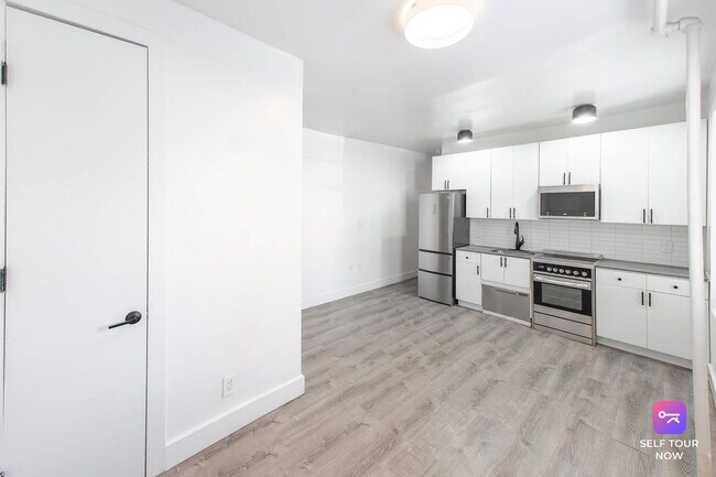 Foto del edificio - 34-04 34th Ave