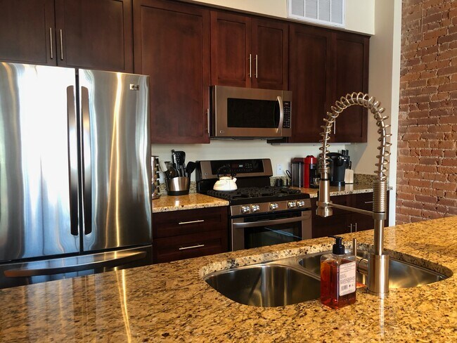 Kitchen - 14 E Northampton St