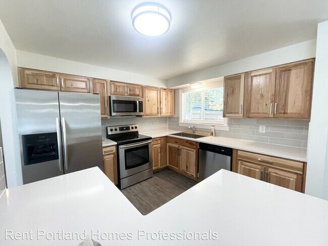 Building Photo - 3 br, 2 bath House - 2319 SW Sundial Ave