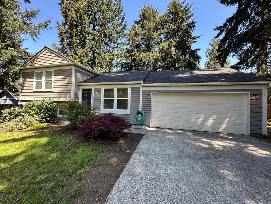 Primary Photo - Charming 3 bedroom home in desirable Puyallup