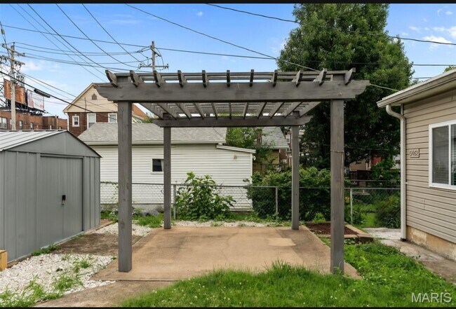 Foto del edificio - 5462 Christy Ave