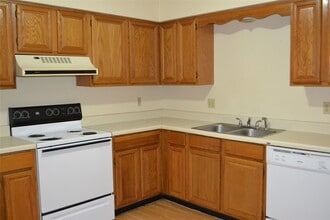 Building Photo - 3053 Olympia Dr