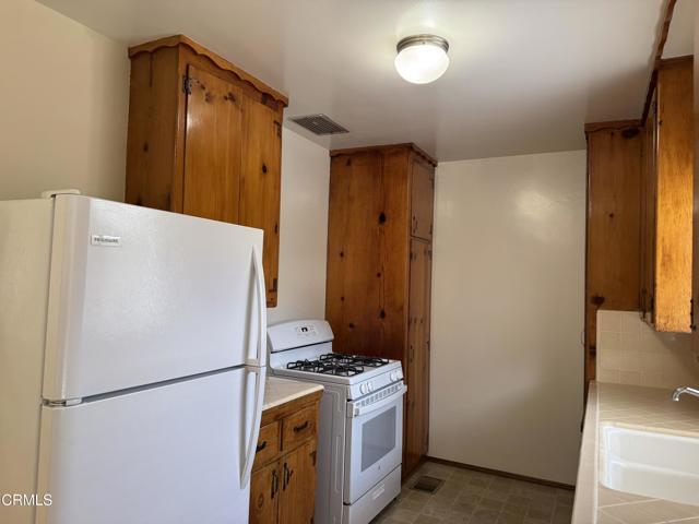 Building Photo - 516 Linwood Ave