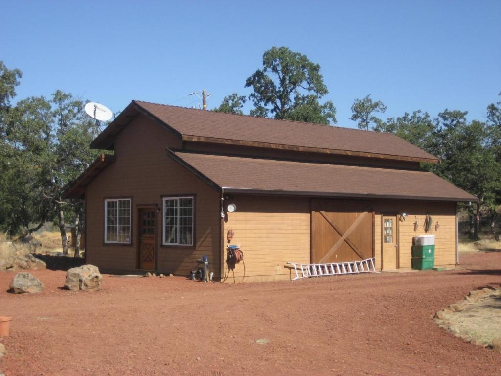 Office/Reception - Burney Mountain Guest Ranch