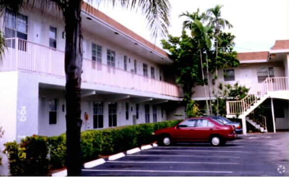 Primary Photo - Hideaway