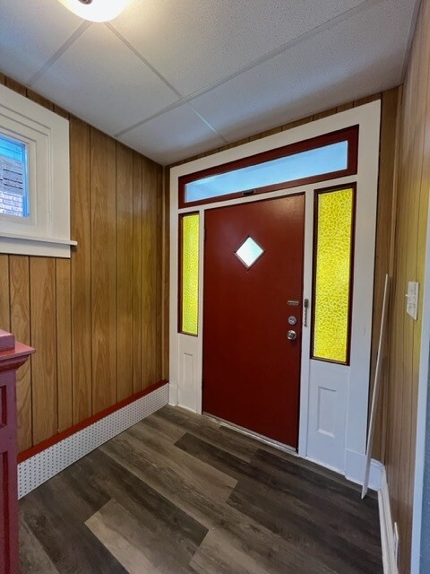 Front entry - 1402 Wilson St