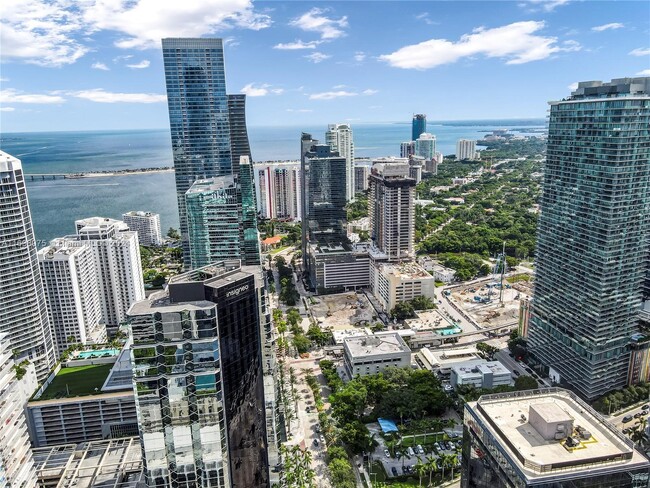 Foto del edificio - 1050 Brickell Ave