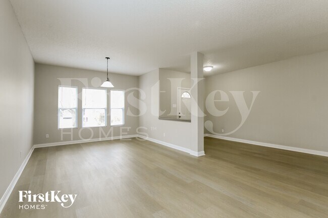 Building Photo - 6628 Westland Dr