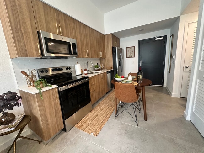 Foto del edificio - 1919 Washington St