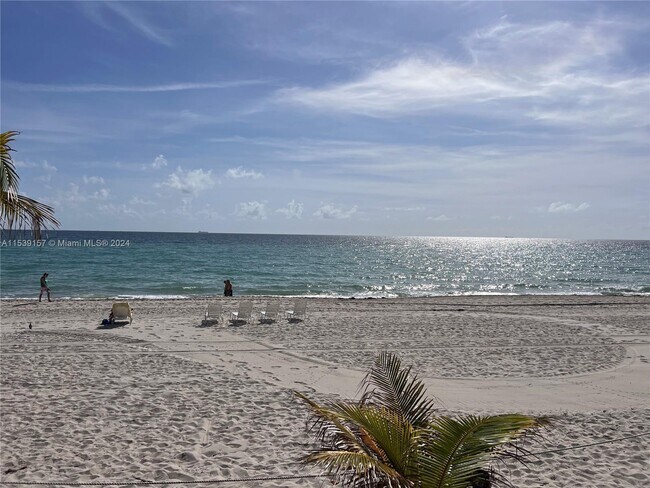 Foto del edificio - 2030 S Ocean Dr