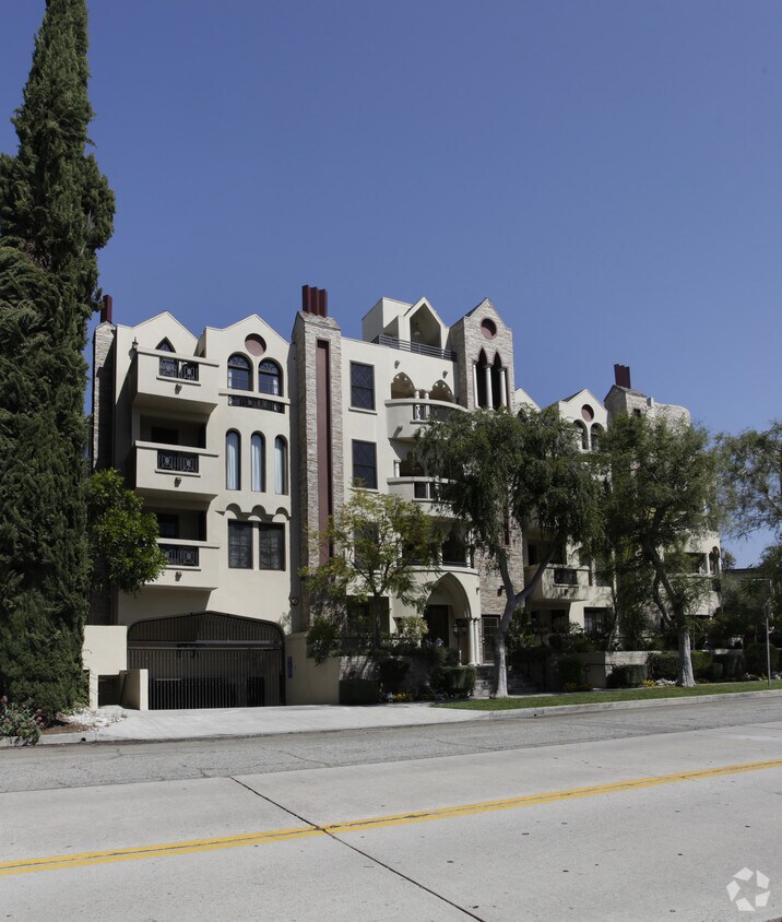 Foto del edificio - 4443 Moorpark Way