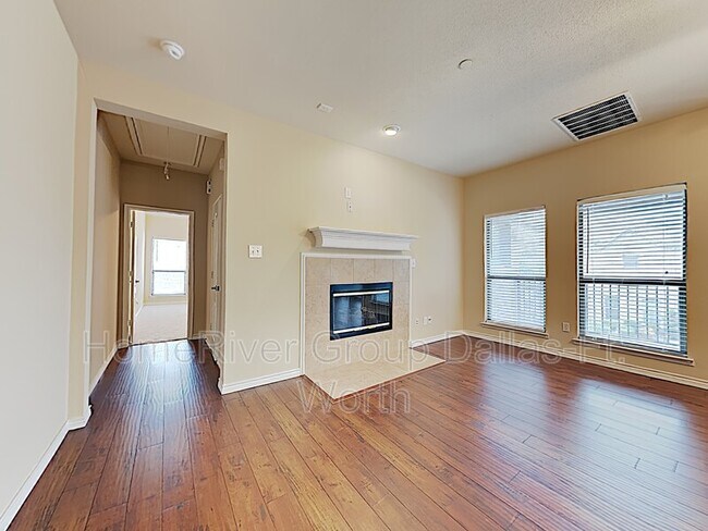 Building Photo - 6876 Livorno Ln