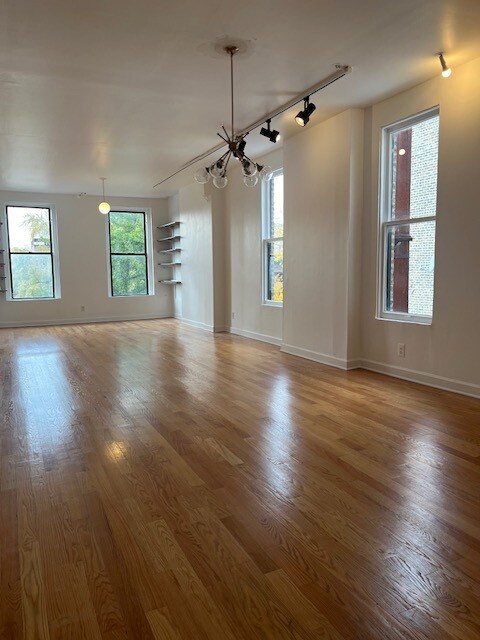 Foto del edificio - 1531 N Wells St