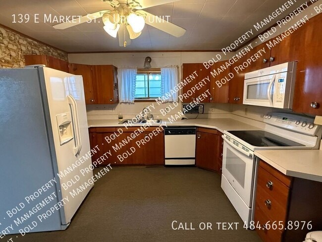Building Photo - 139 E Market St