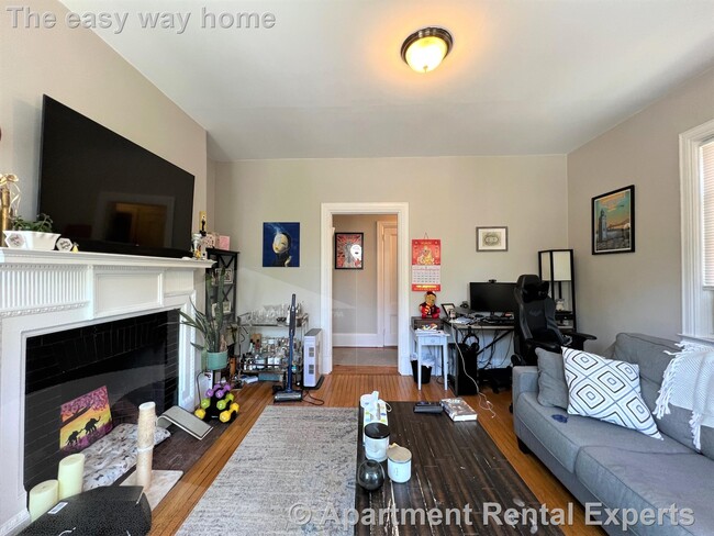 Building Photo - 63 Dana St