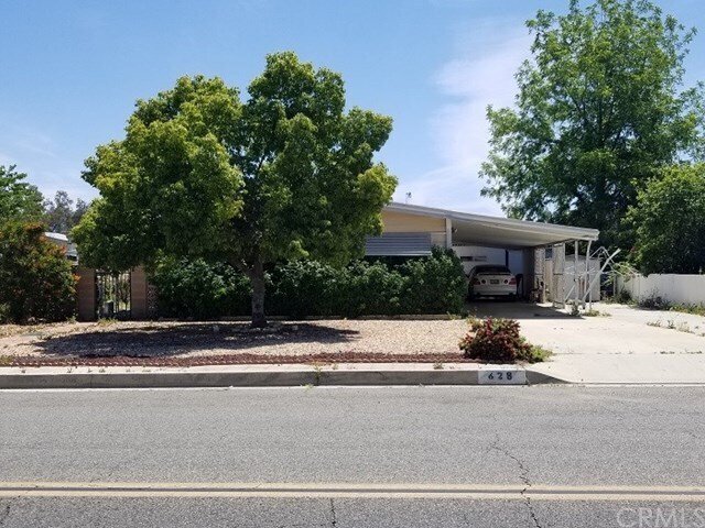 Building Photo - 628 S Gilbert St