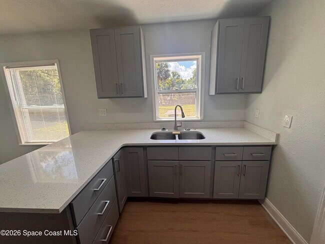 Building Photo - 2100 Hallwood Pl