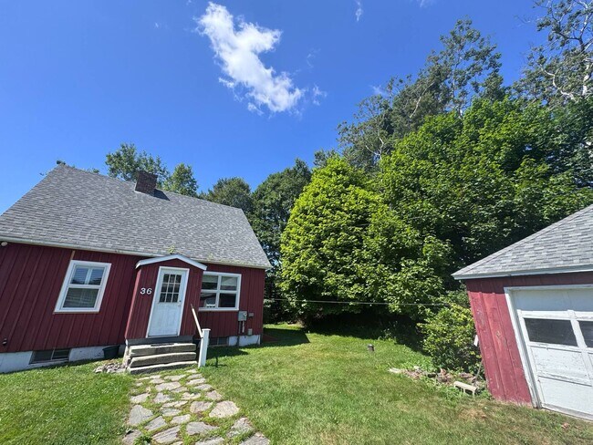 Foto del edificio - 2BR WATERFRONT OASIS RETREAT Webb Field Rd