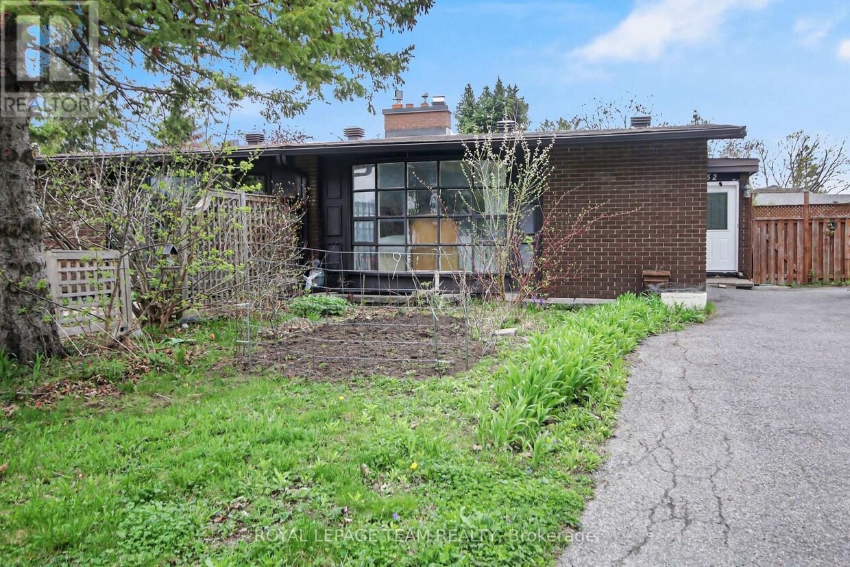Primary Photo - 52 Bowhill Ave