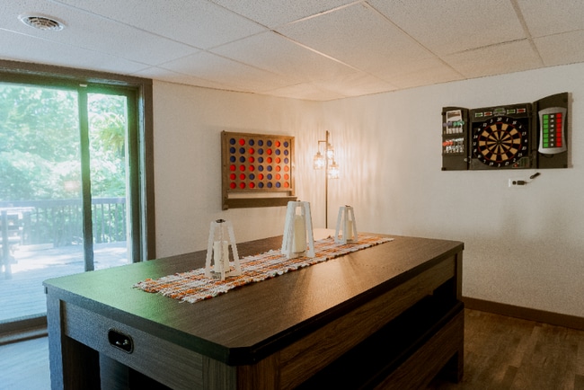 Foto del edificio - 244 Toby Rd