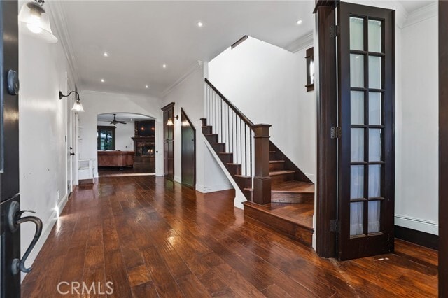 Building Photo - 250 Santo Tomas Ave