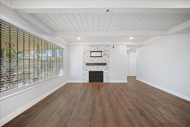 Building Photo - 2308 Cortez Ln