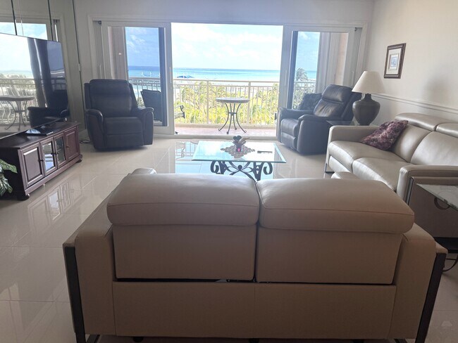 Foto del edificio - 328 N Ocean Blvd