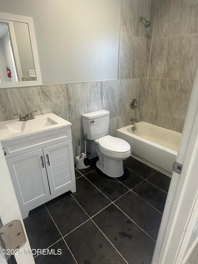 Building Photo - 240 Perrineville Rd