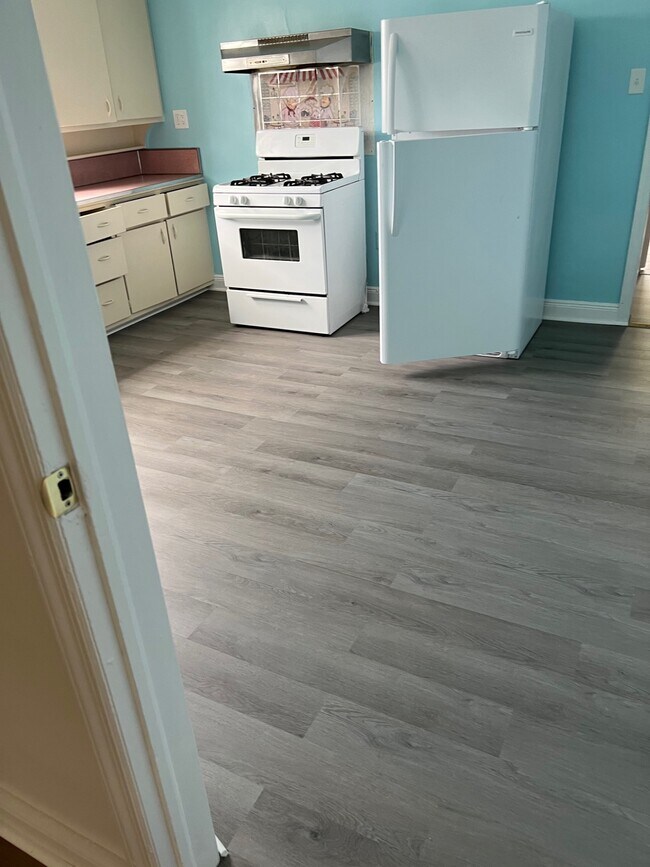 Building Photo - 115-37-140 140th St