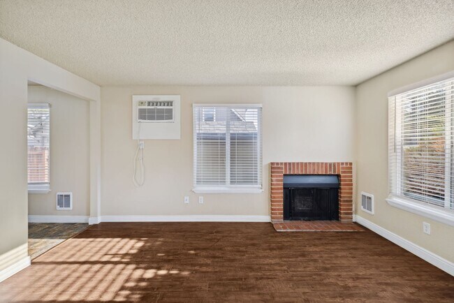 Foto del edificio - Gooding Duplex