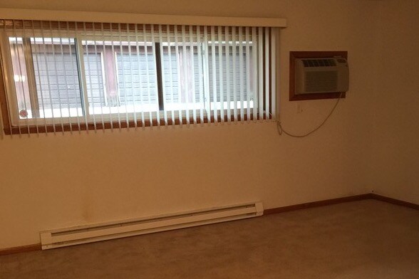 Living room - 1328 14th St S
