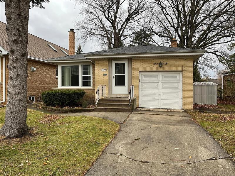 Primary Photo - Chicago Sweet Home F1