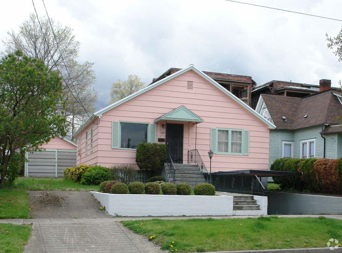 Primary Photo - 1807-1809 W Riverside Ave