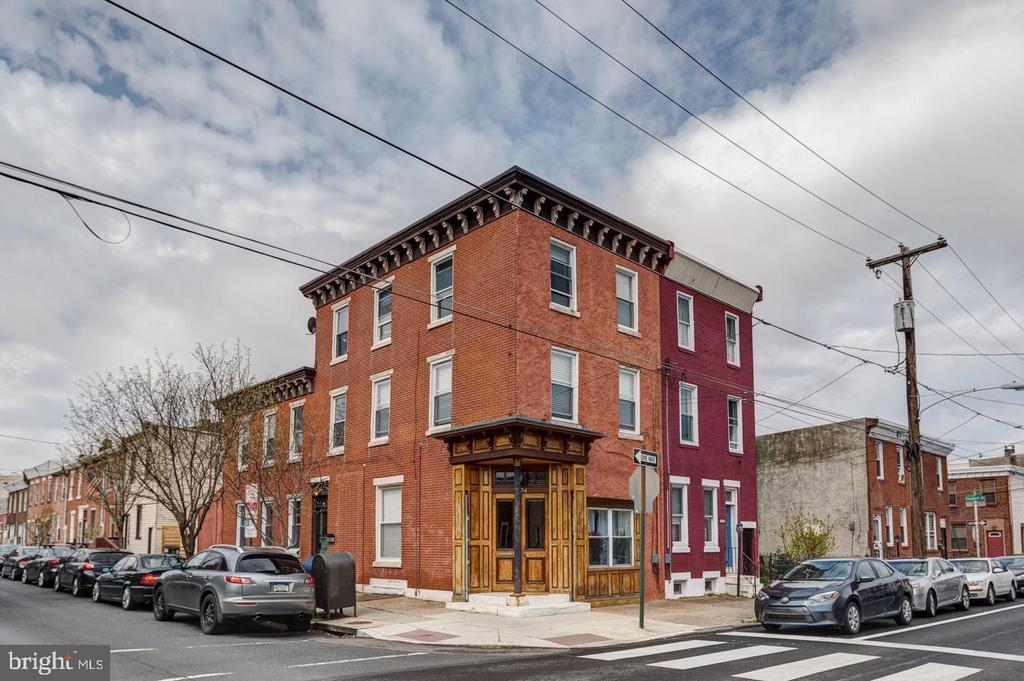 Primary Photo - 2434 E Dauphin St