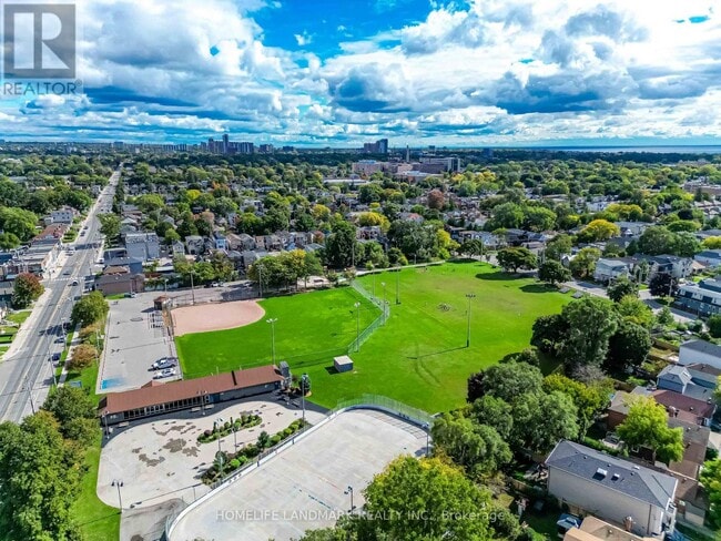 Building Photo - 335 Cosburn Ave.