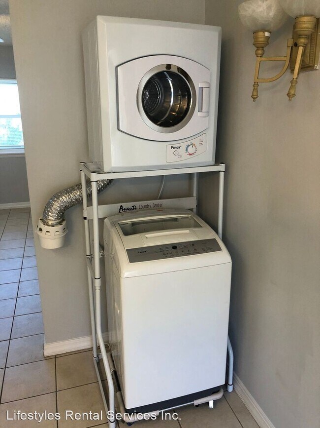 Foto del edificio - 2 br, 1 bath House - 207 7th Street S unit 4