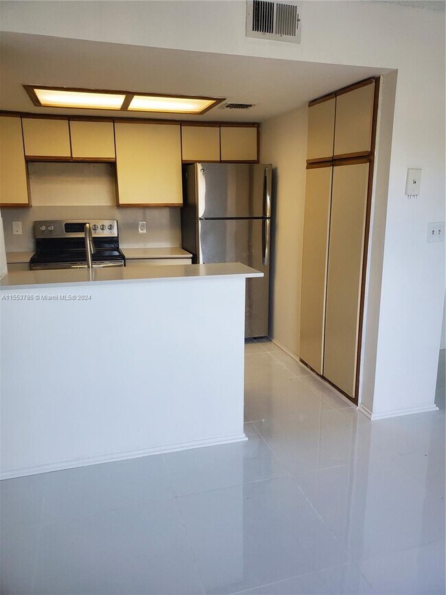 Foto del edificio - 3256 Coral Lake Ln