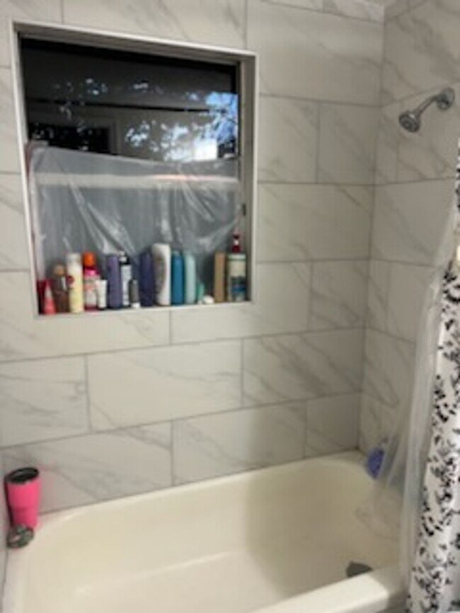 Foto del edificio - 110 A St