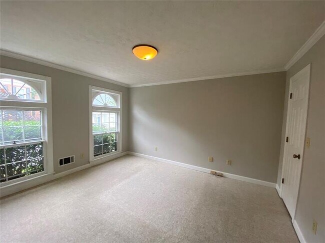 Building Photo - 3137 Henderson Walk