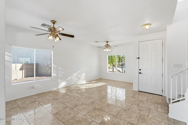 Building Photo - 4821 E Twinflower Pl