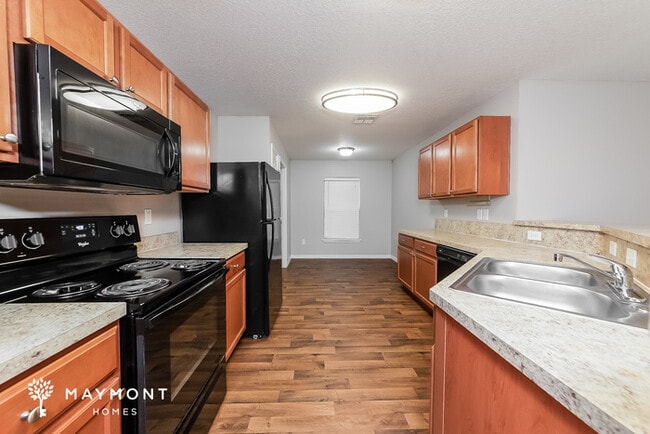 Foto del edificio - 674 Chatham Walk Dr