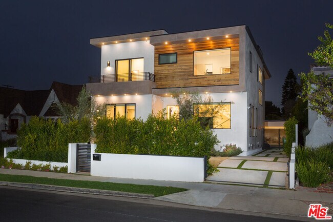Building Photo - 6347 Maryland Dr